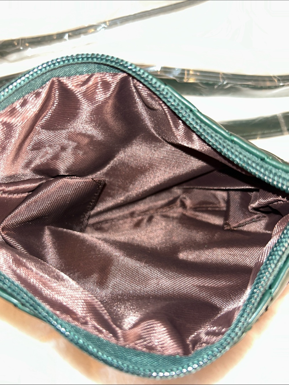 Packuum Green 3 in 1 Work or Travel Tote Bag with Wristlet - Picture 14 of 14